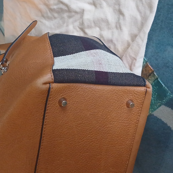 Burberry Brown Leather Shoulder Bag - Picture 9 of 13